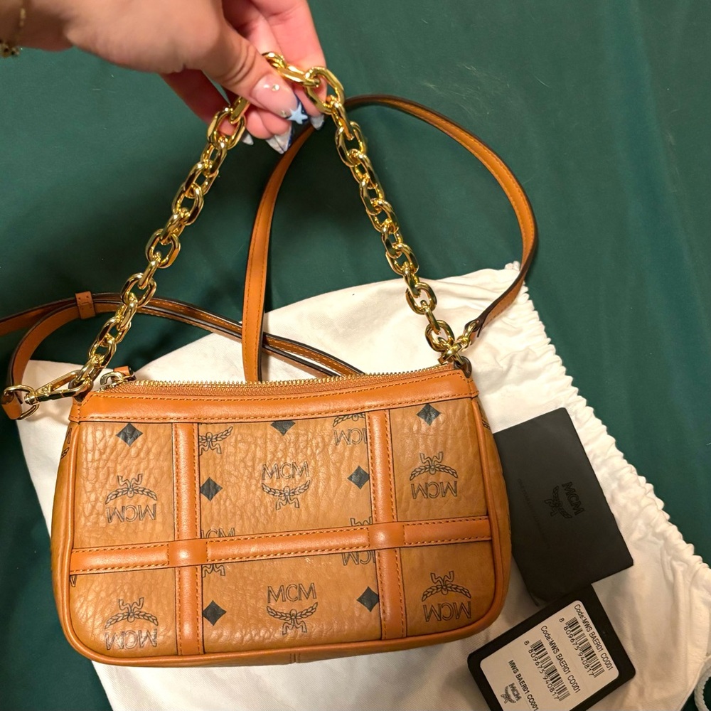 MCM MCM AREN SHOULDER BAG IN VISETOS